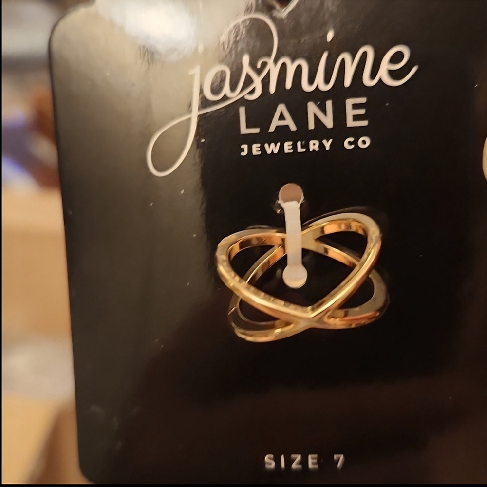 Jasmine Lane jewelry company Kris Kross goldtone ring size 7